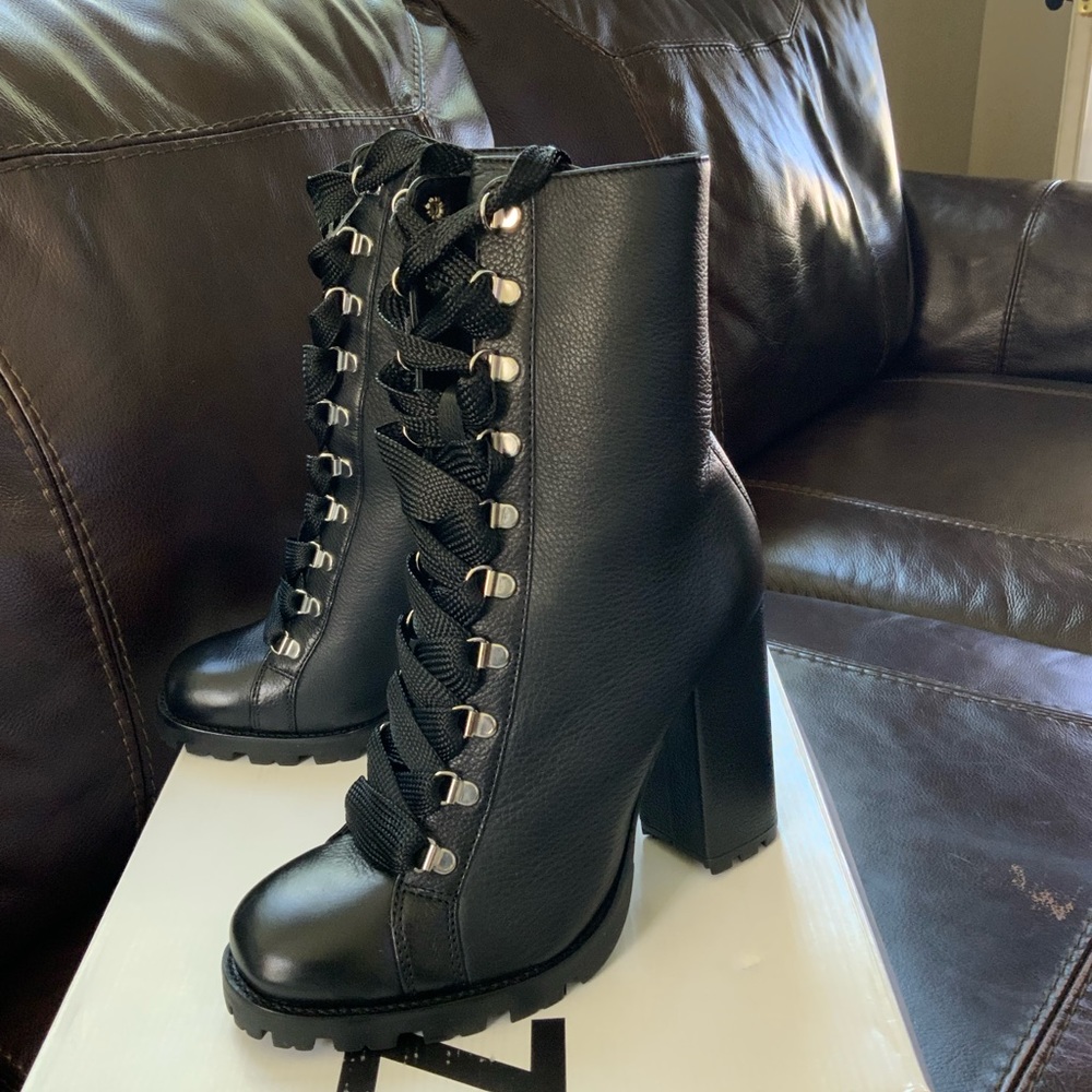 Schutz Never wore Boots